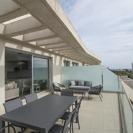 Serenity 2br With Pool