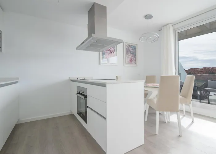 Serenity 2br With Pool Estepona