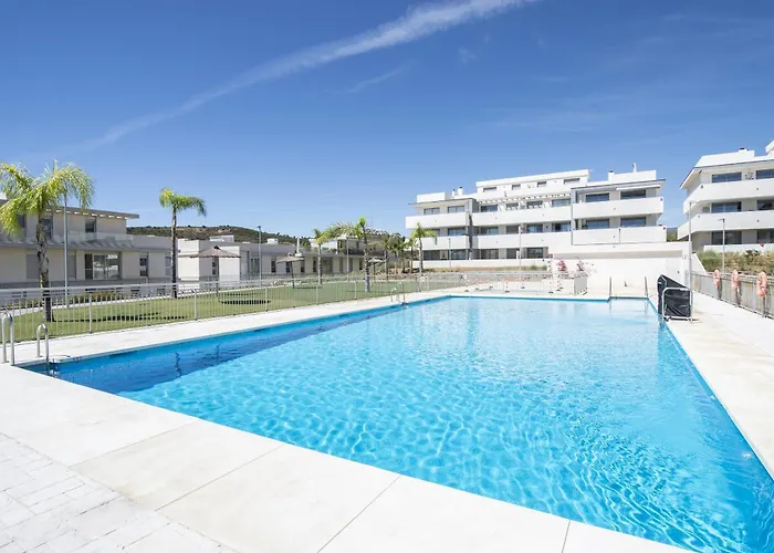 Serenity 2br With Pool Estepona